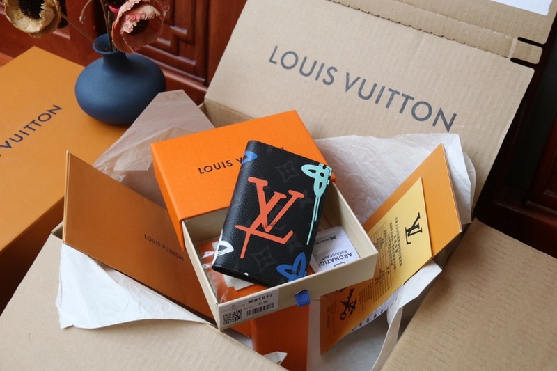 LV Wallets 282